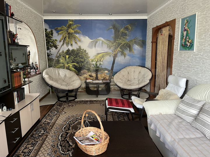 4-к. квартира, 72,2 м², 1/9 эт.