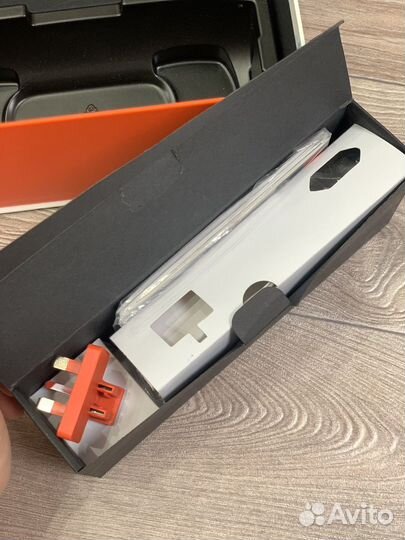 Колонка jbl charge 3