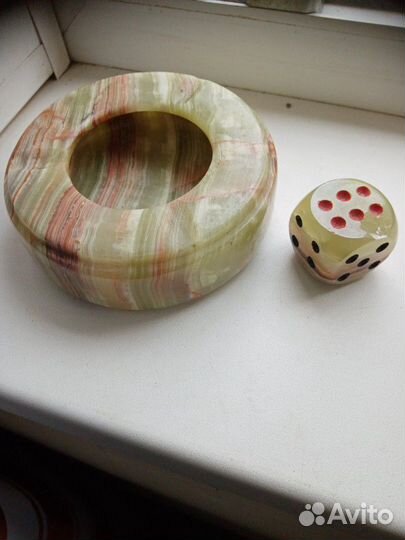 Пепельница