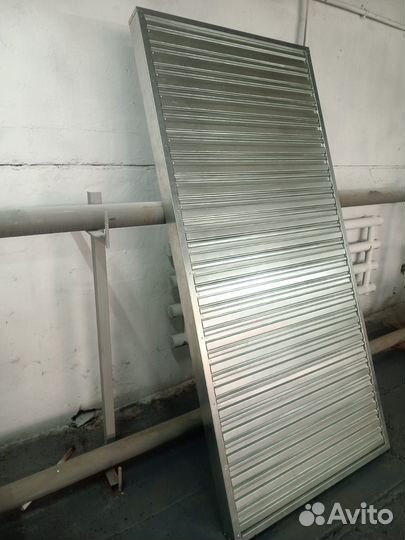 Вентилятор вытяжной промышленный 380В с жалюзи