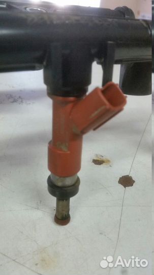 Форсунка инжекторная Toyota Lexus 23250-31050