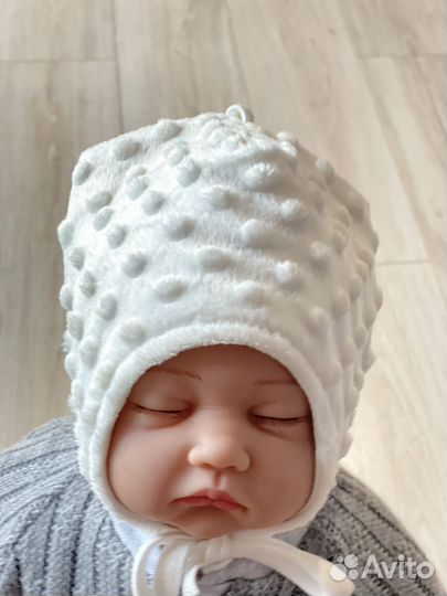 Шапочка 42-44 новая Осень, внутри хлопок