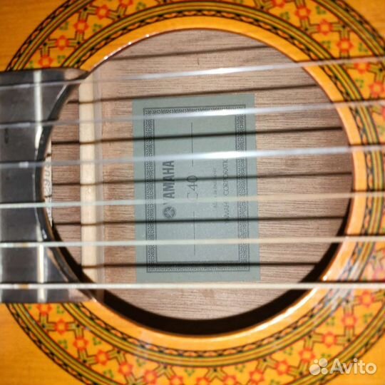 Классическая гитара yamaha c40