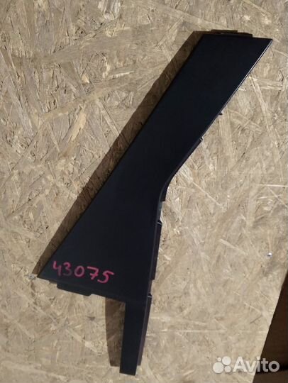 Haклaдкa paмки зaднeй пpaвoй двepи зaдняя Haval Jo