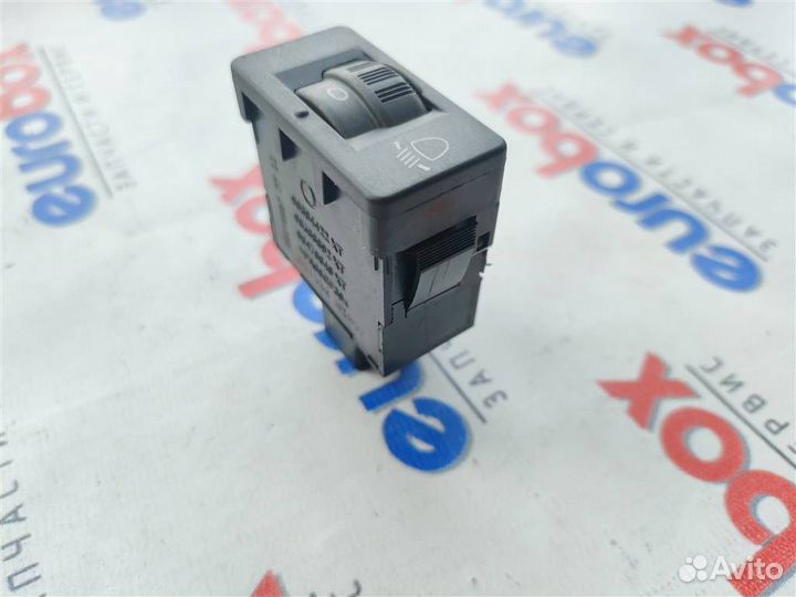 Кнопка корректора фар Peugeot 301 2013-2016