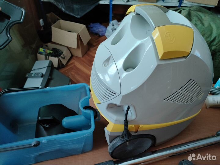 Пылесос с аквафильтром Karcher DS 5500