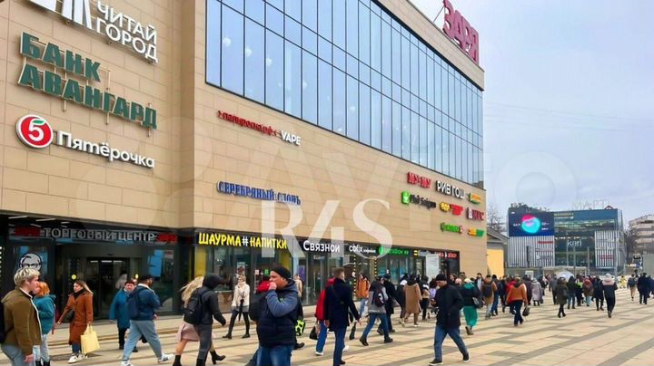 Торговое помещение в ТЦ у метро