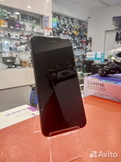 iPhone 8 Plus, 64 ГБ