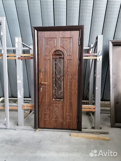 Металлические двери мдф/мдф со стеклопакетом