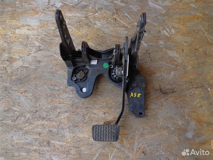 Педаль тормоза Chevrolet Cruze