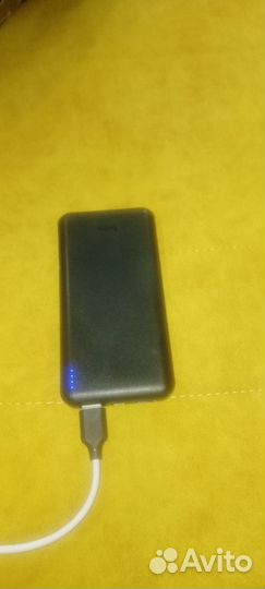 Под зарядник телефона