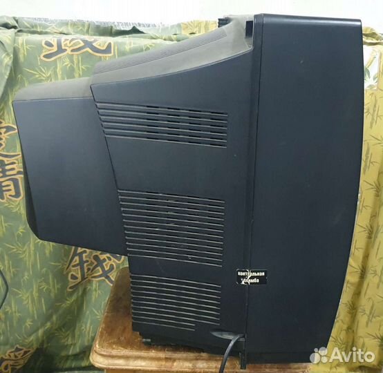 Телевизор бу LG 51 cм