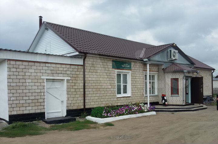 Здание действующего продуктового магазина