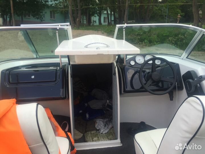 Продаю катер triumph c Suziki 140л. с