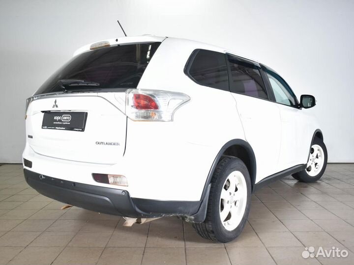 Mitsubishi Outlander 2.0 CVT, 2012, 139 600 км