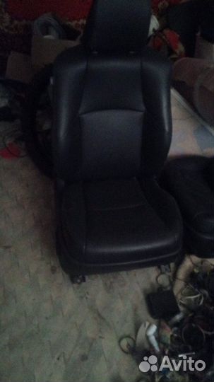 Продам сидения на Тайота Прадо передние 2 шт