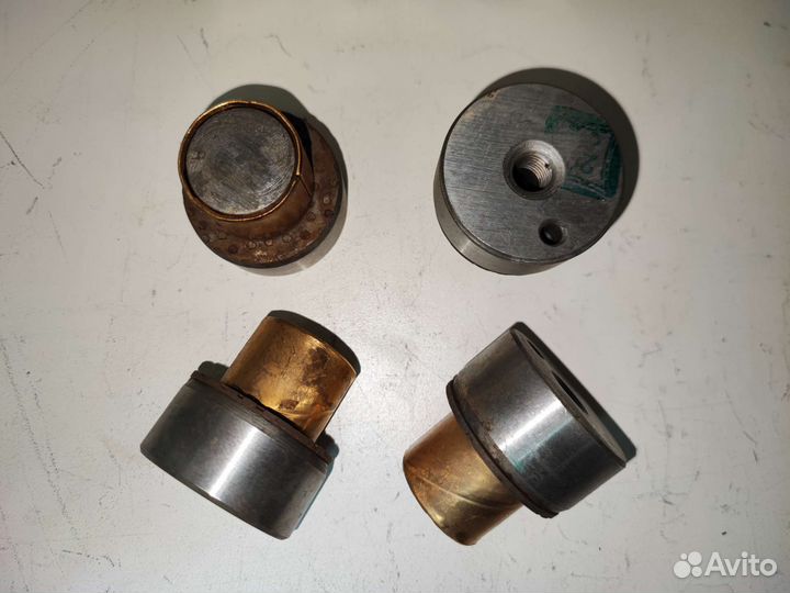 Шкворень поворотного кулака уаз-3151,3741 в сборе