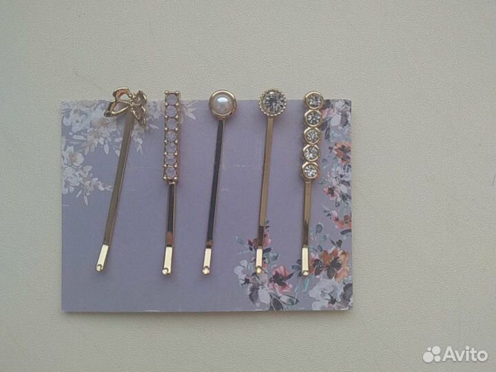 Заколки для волос