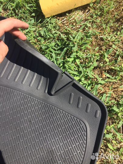 Автомобильные коврики резиновые