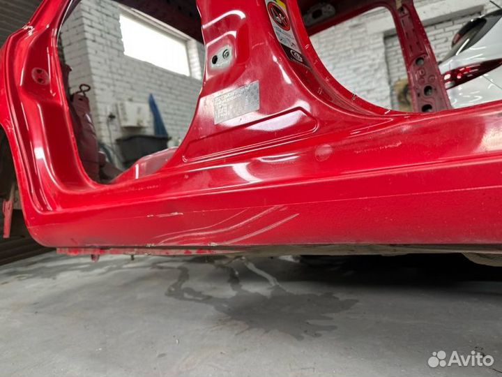 Порог со стойкой правый Skoda Fabia 2 HB 1.2 cgpa