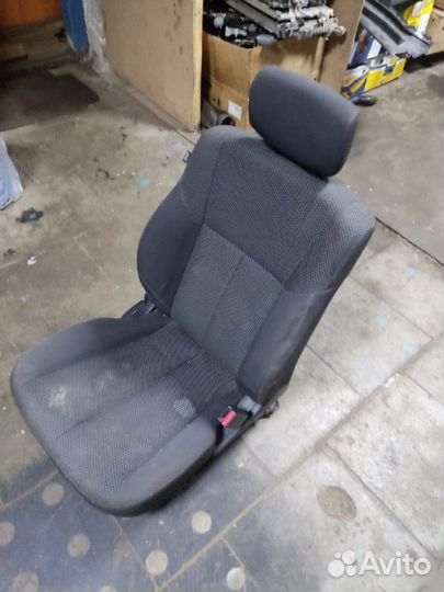 Сиденье переднее правое Mitsubishi Galant 9