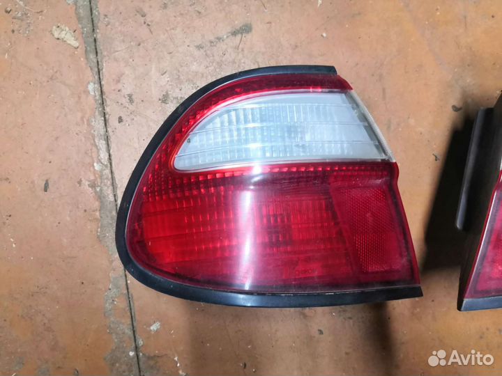 Фонарь задний nissan almera n15