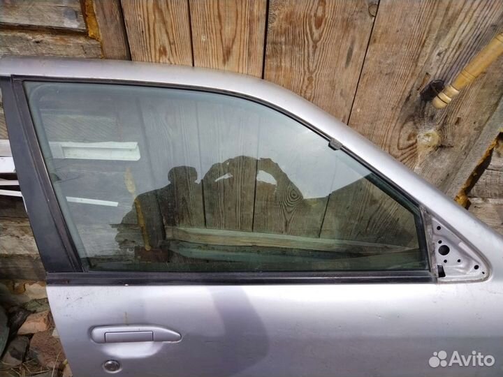 Дверь передняя правая, Ниссан (блюберд, примера)