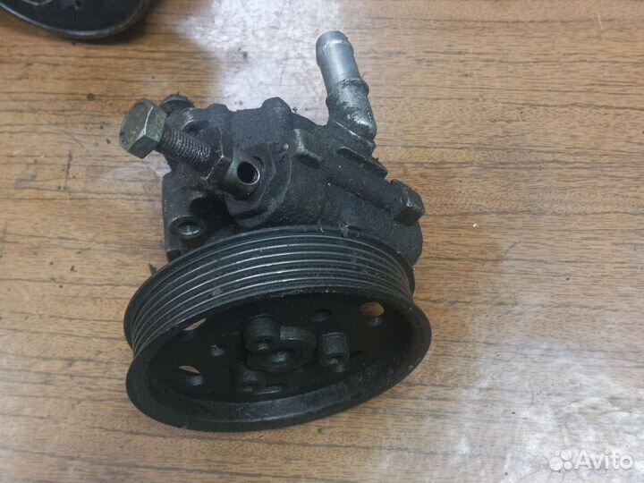 Насос гура Golf 4