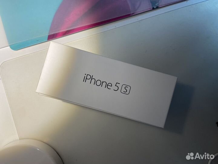 Коробка от iPhone 5 S