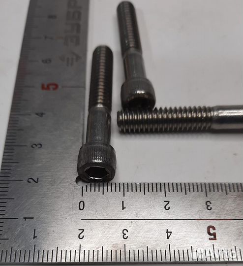 G11418 Болт 1/4 - 20 X 1-1/2 GRU S5 Kinz Кинза