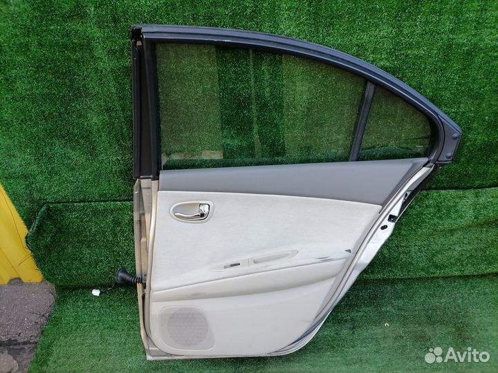 Дверь задняя правая Nissan Primera P12 TNP12 Стоим