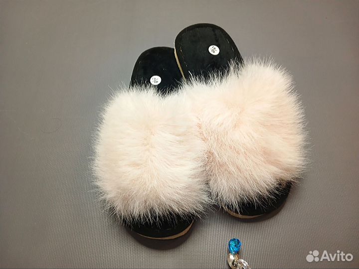 Новые меховые тапочки женские 39 40
