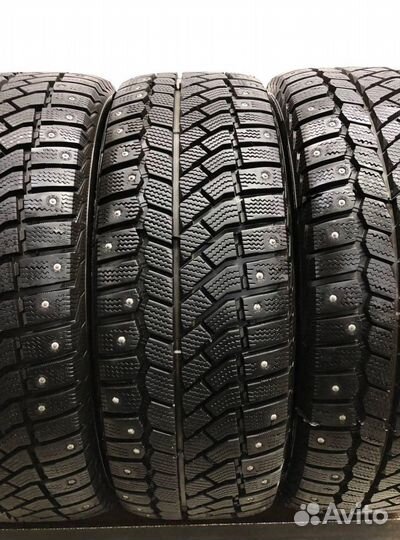Viatti Brina Nordico V-522 215/55 R17 100Z