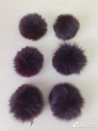 Меховые помпоны