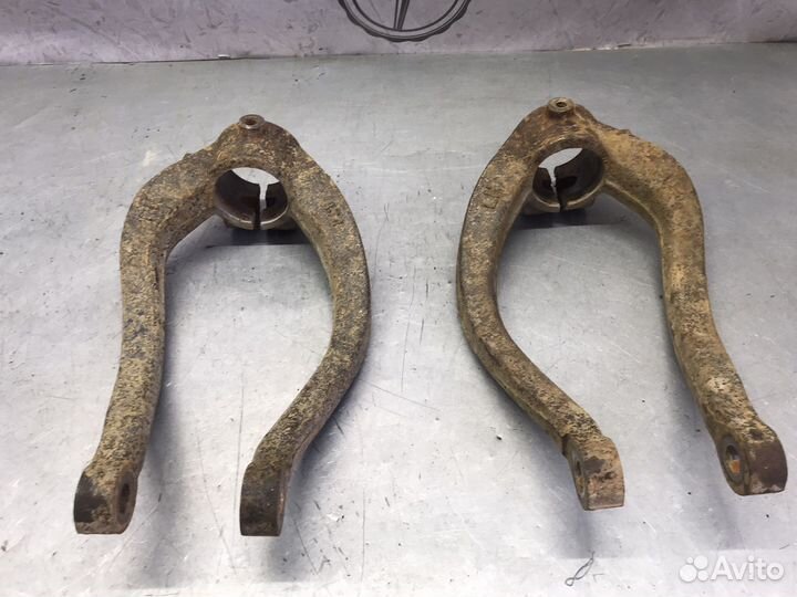 Опора стойки нижней Kia Magentis 2002 г.в