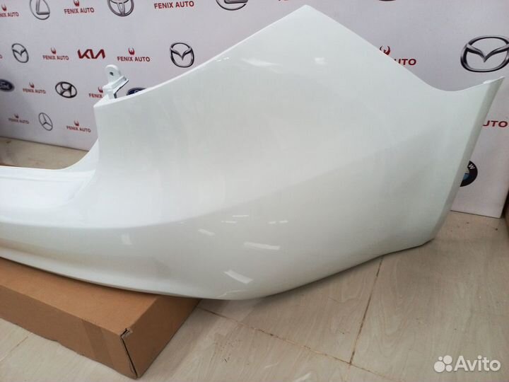 Задний бампер на Kia Rio 3 11-15 год Белый