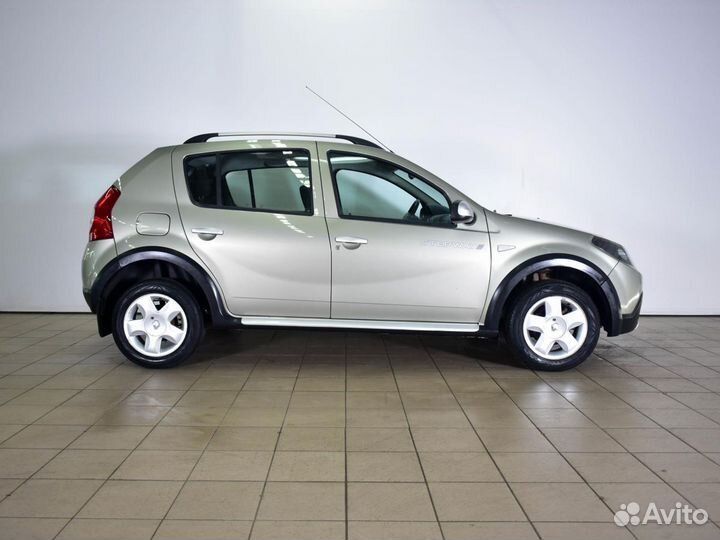 Renault Sandero Stepway 1.6 МТ, 2014, 123 000 км