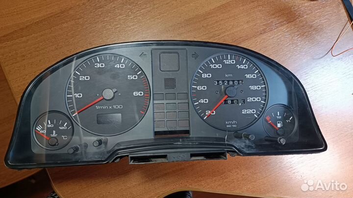 Приборная панель Audi 80 B4 (дизель)