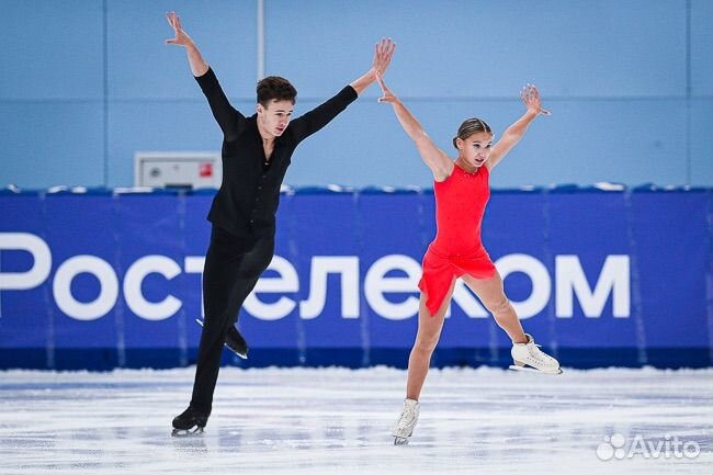 Тренер по фигурному катанию