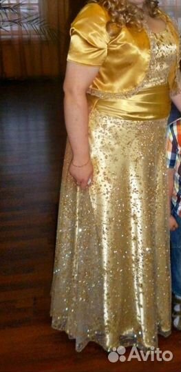 Вечернее платье