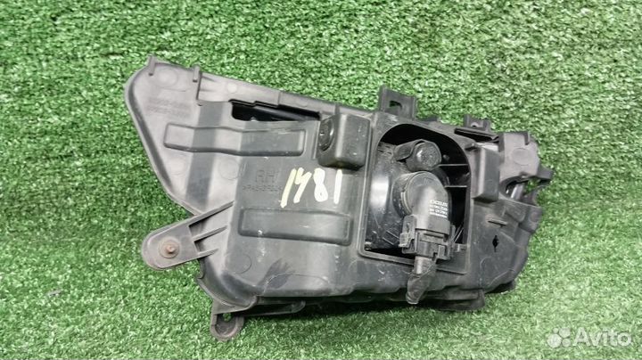 Противотуманная фара Kia Mohave Правый