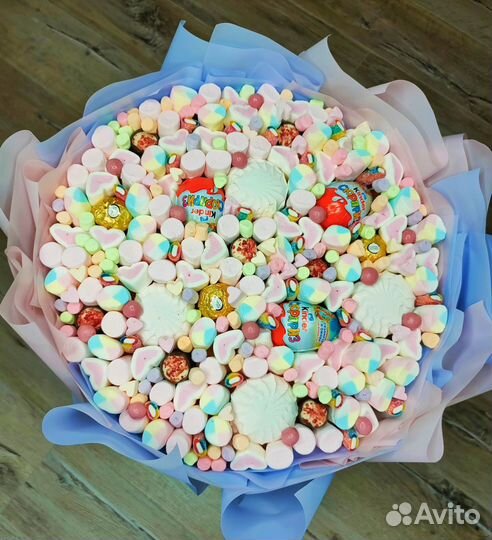 Букеты из киндеров