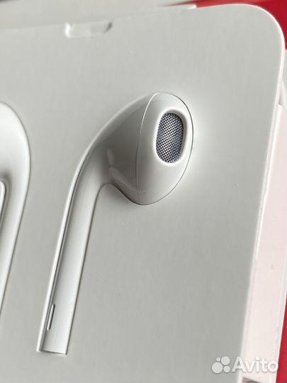 Наушники EarPods с разьемом Lightning,от iPhone 11