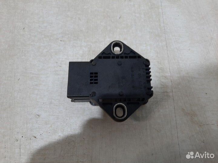 Датчик ускорения Nissan Teana J32 2008-2014