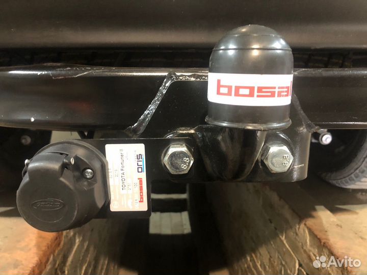 Фаркоп Тойота (Toyota) Fortuner 2015, кроме ком