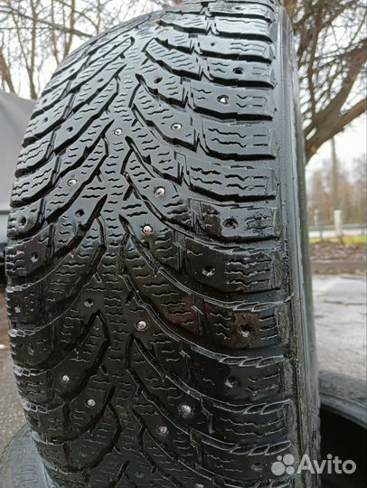 Nokian Tyres Hakkapeliitta 9 215/55 R17 98T