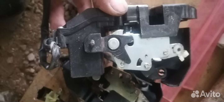 Задний замки дверей киа спектра