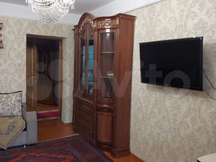 2-к. квартира, 52 м², 1/10 эт.