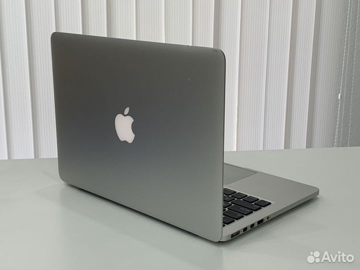 MacBook Pro 13 Retina i5/8/256 Гб + Photoshop