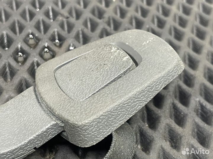 1490509 Подхват для шторки Scania 5-series